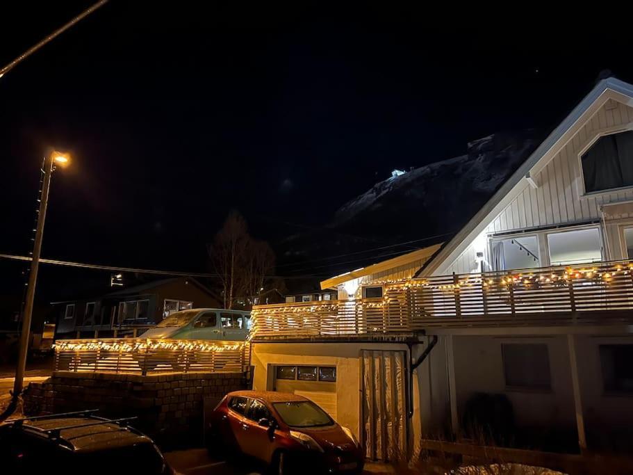 Sentralt Pa Fastlandet Og Gaavstand Til Alle Fasiliteter! Tromsdalen Exterior photo